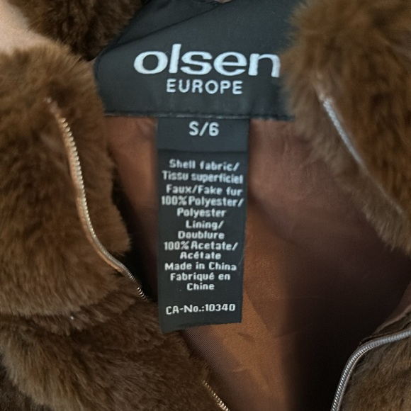 Olsen FAUX FUR VEST - Picture 3 of 4